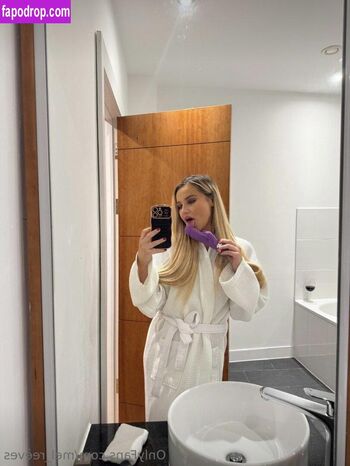 Full leaked Mel reeves private onlyfans photo