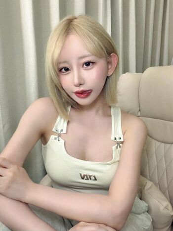 Full leaked Miaonni private onlyfans photo
