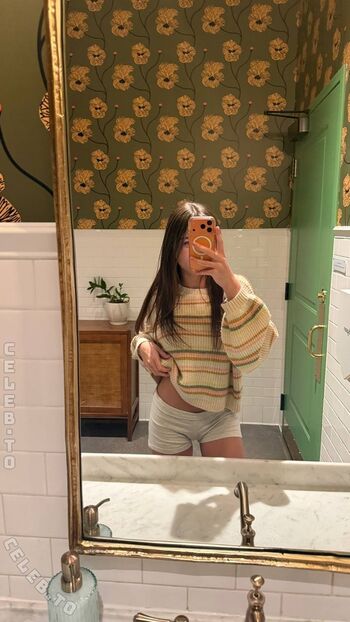 Full leaked Minicaryn private onlyfans photo