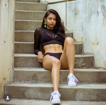 Full leaked Mira patel private onlyfans photo