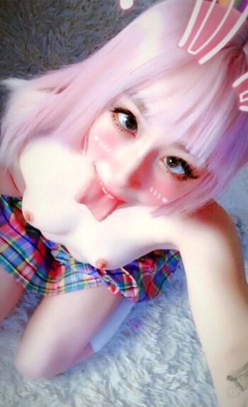nakedmyoon