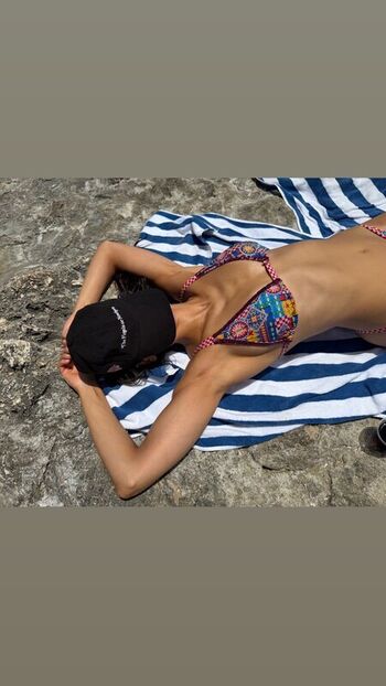 Nina Dobrev