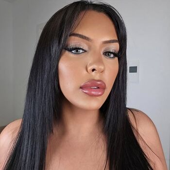 Nivien Kharbeiti