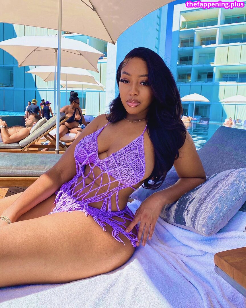 Nneka / https: / whoisnneka Photo OnlyFans Nu #86