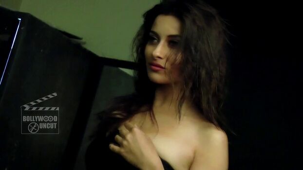 Full leaked Nyra banerjee private onlyfans photo