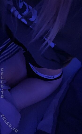 Full leaked Peachysecrets private onlyfans photo