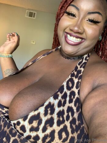 Full leaked Phatassphoebe private onlyfans photo