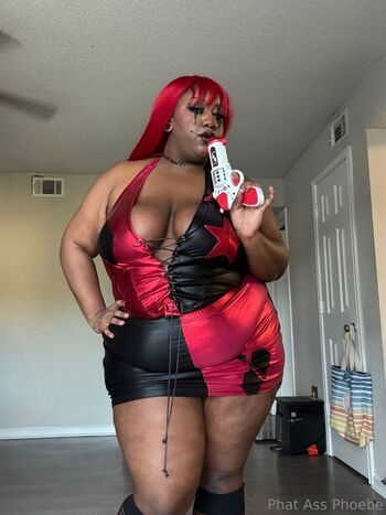 Full leaked Phatassphoebe private onlyfans photo