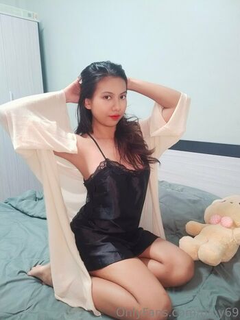 Full leaked Ploy private onlyfans photo