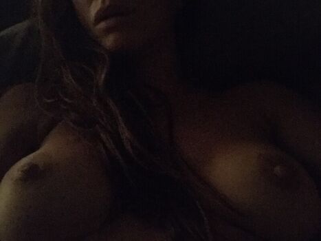 Rhona Mitra