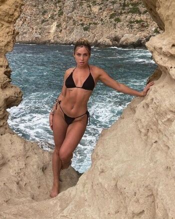 Full leaked Roxyrhoades private onlyfans photo