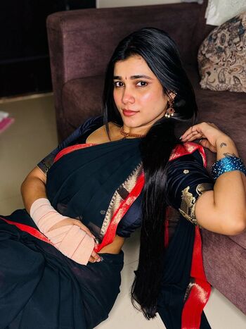 Full leaked Sadhana naidu private onlyfans photo