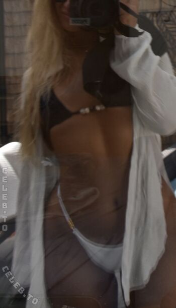 Full leaked Sambuttdifferent private onlyfans photo