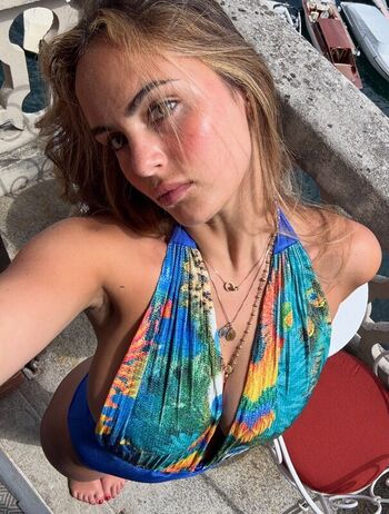 Sarabella Harris