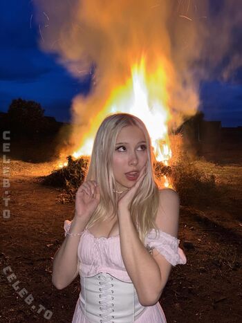 Full leaked Sarahtoninx private onlyfans photo