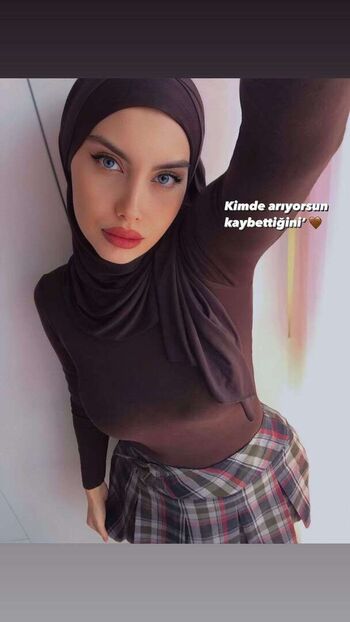 Full leaked Sariikubraa  page private onlyfans photo