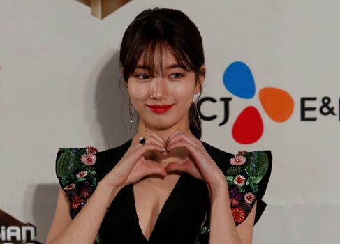 Suzy Bae
