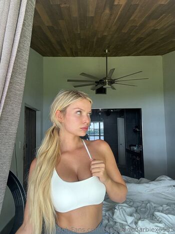 Full leaked Theblondebarbiexo private onlyfans photo