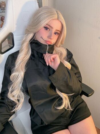 Full leaked Upminaa  page private onlyfans photo