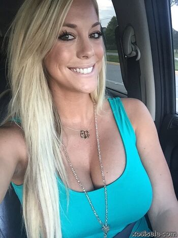Full leaked Xogisele private onlyfans photo