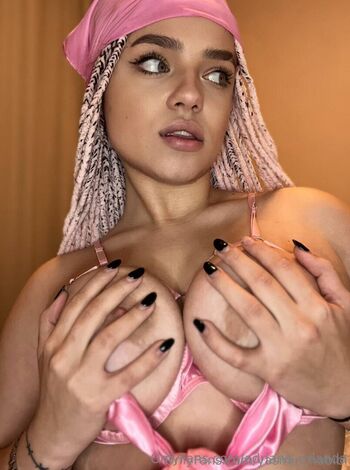 Full leaked Yasmin habibi private onlyfans photo