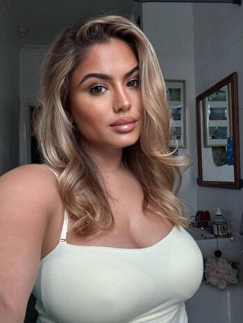 Full leaked Yasmin private onlyfans photo