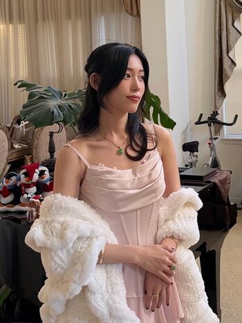 Full leaked Yoojin private onlyfans photo